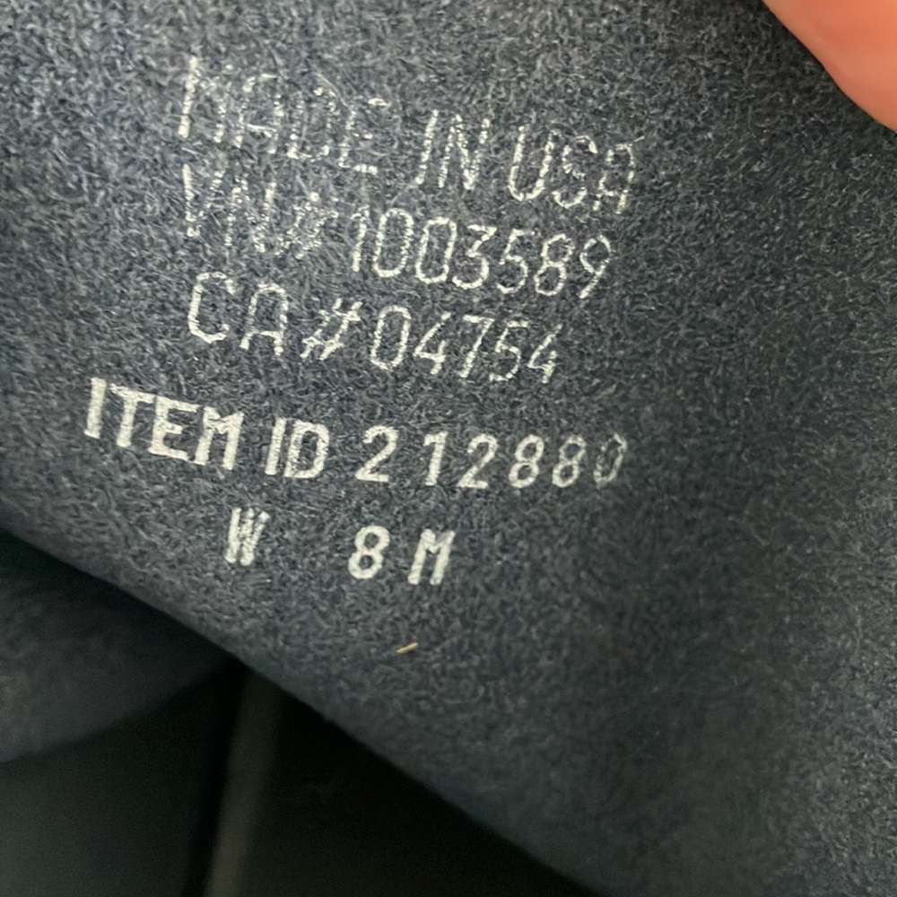 NWT - L.L. Bean Women’s 8” Navy Blue Bean Boots - Size 8 - Picture 6 of 7